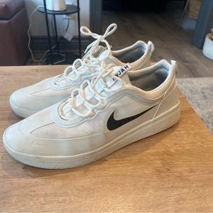 Nike SB Nyjah Free 2 Skate Shoes